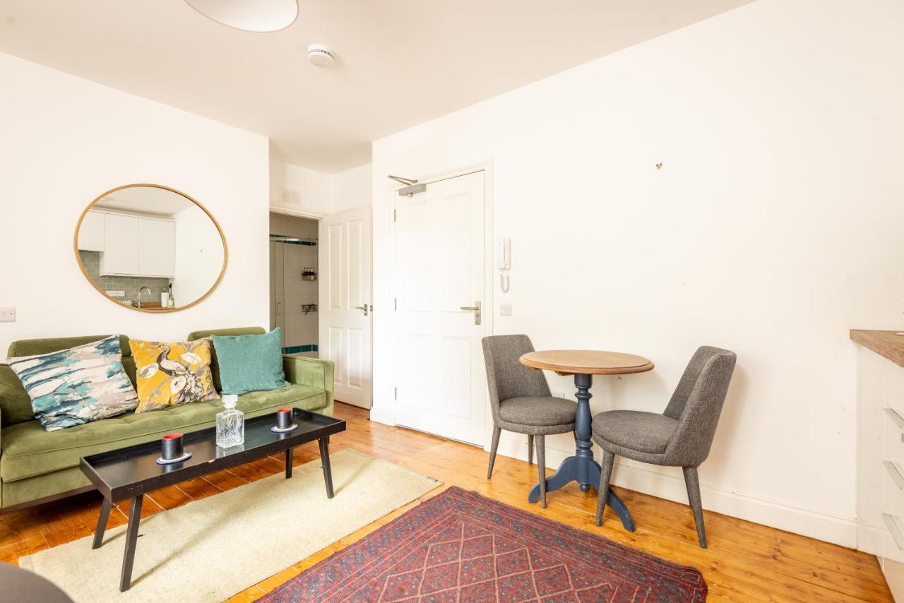 Central 2 Bedroom Apartment - South Street - St Andrews Bagian luar foto